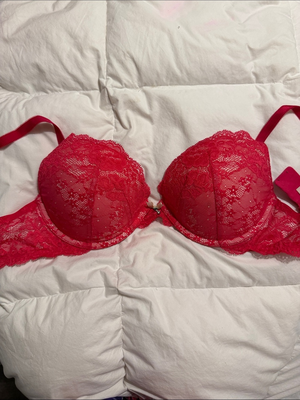Women's Red Lace Push-Up Bra